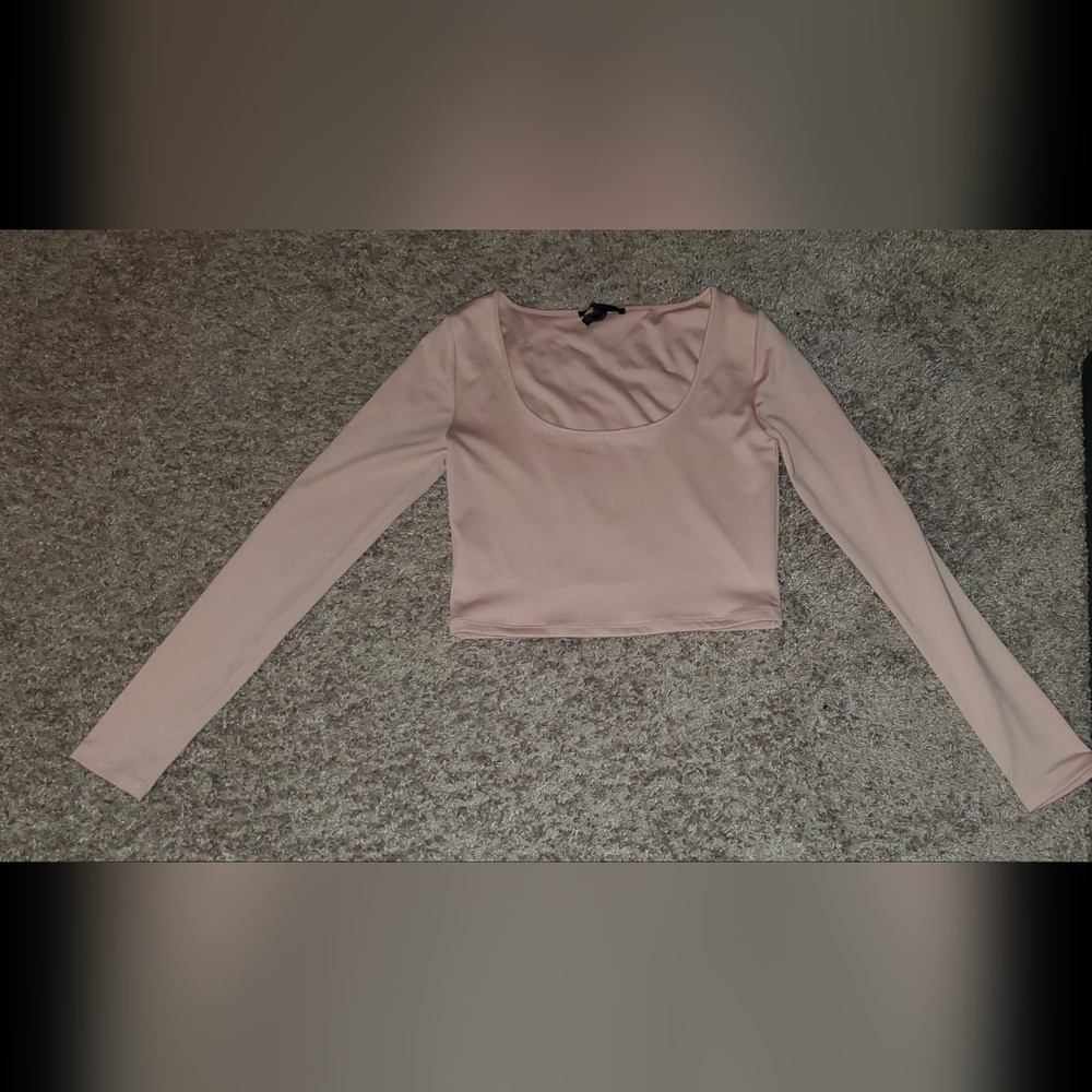 Forever 21 Ballet Pink Cropped Long Sleeve Size Medium